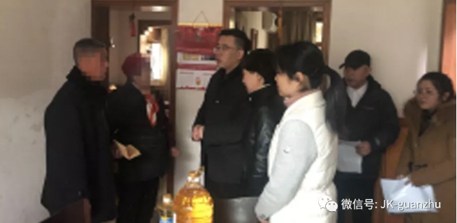 西湖区春节前夕走访慰问艾滋病病人及家属