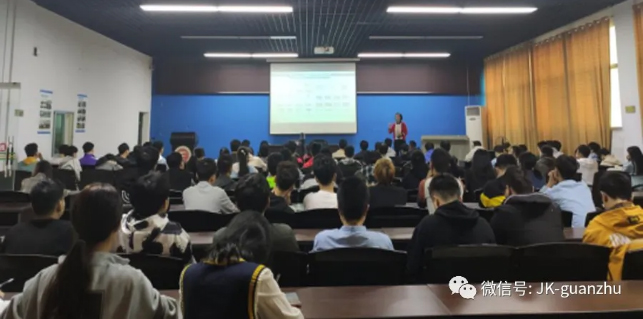 常态化疫情防控知识宣讲走进大学校园